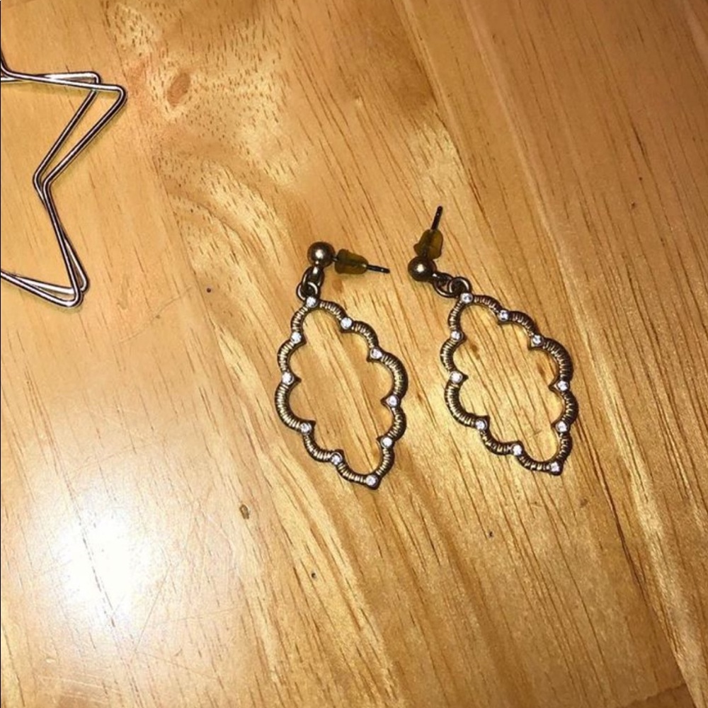⚡️FLASH SALE⚡️Francesca’s Gold Earrings